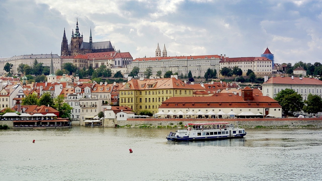 Что нужно знать о налогах в Чехии при покупке недвижимости